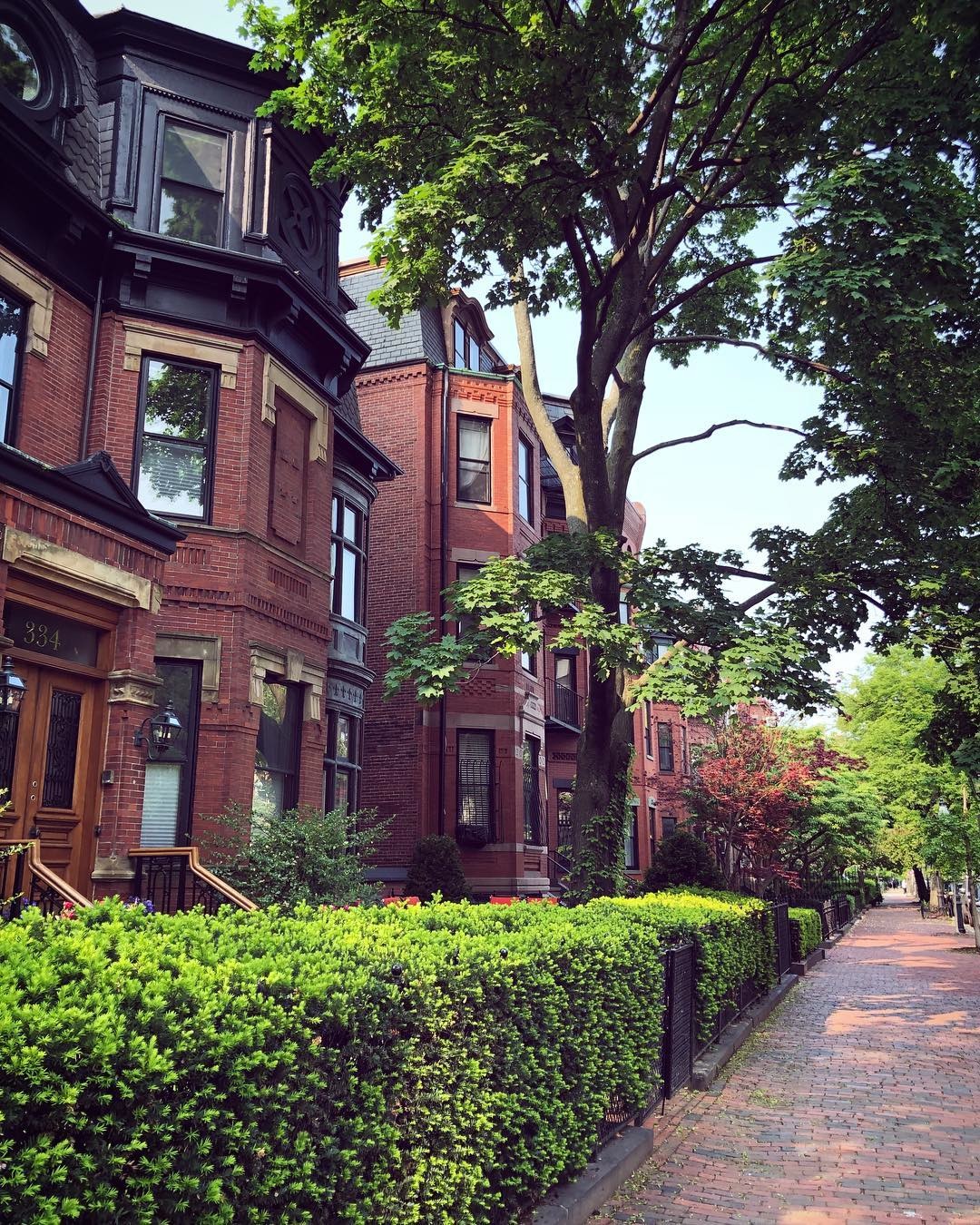 10 Tips to Finding Boston Apartment Rentals