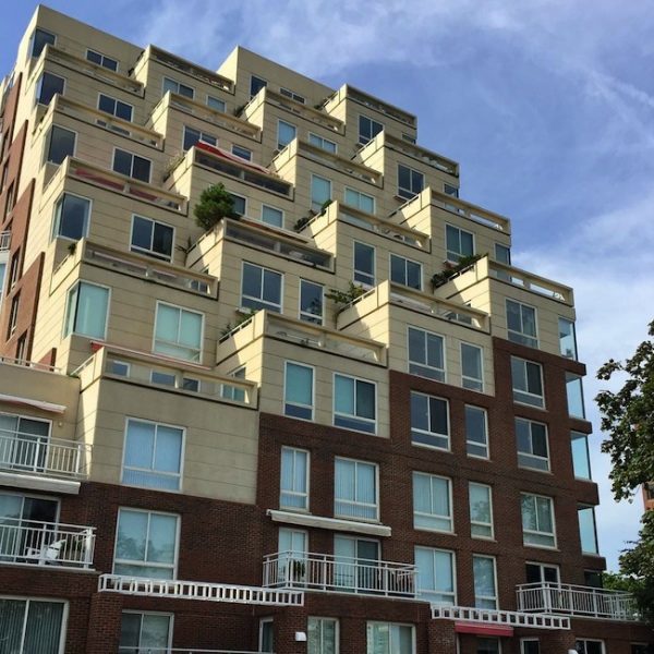 High Rise Realty Boston Luxury Apartments and Condos